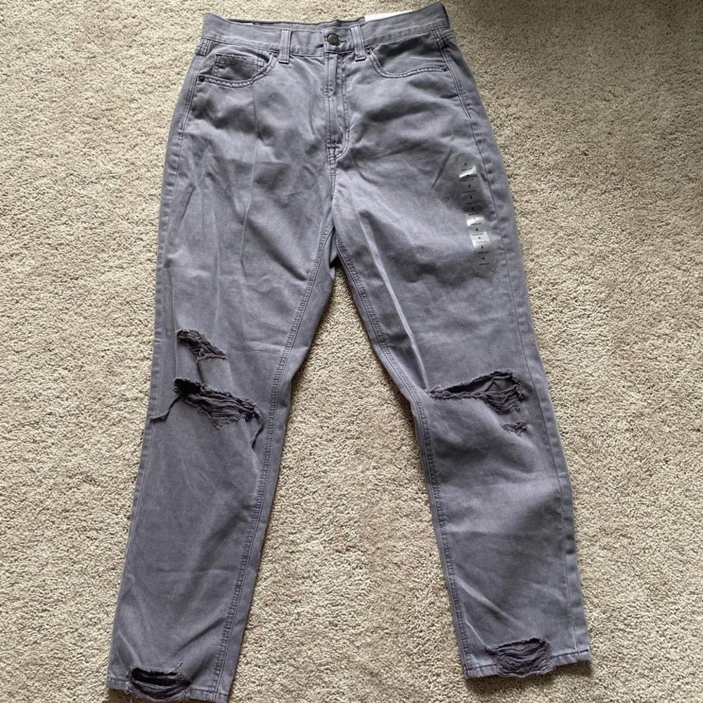 brand new American eagle mom jeans